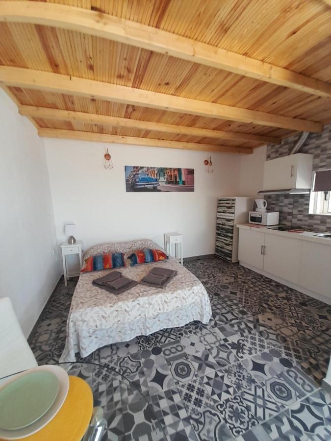Estudio Dominicana In Gale Apartment Albufeira